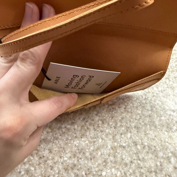 NWT Able Alem Snap Leather Wallet in Cognac - Picture 4 of 7